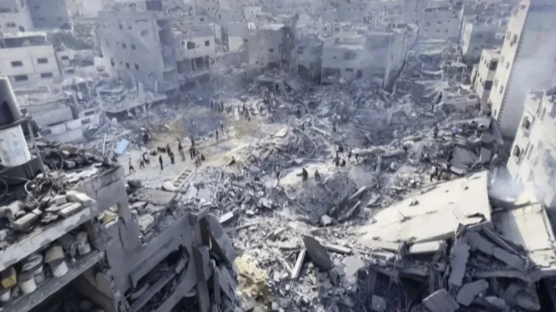 الاحتلال يجدد قصفه الجوي والمدفعي على غزة