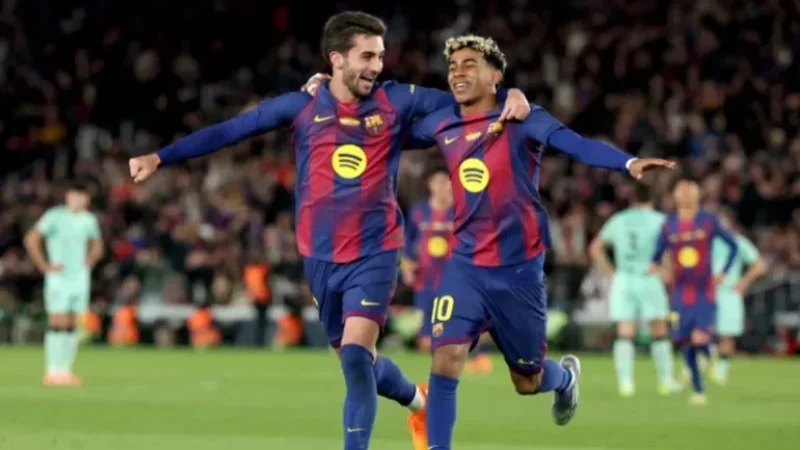 برشلونة يفتتح عودته لكامب نو بفوز ساحق على بيلباو