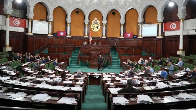 خلاف حول إسقاط فصل الضريبة على الثروة