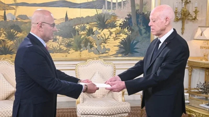 السفير الأمريكي الجديد: نتطلع لبدء فصل جديد من التعاون مع تونس