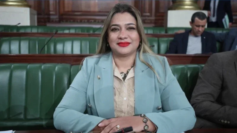 النائب ماجدة الورغي تتحدّث عن 'عملية تحيّل' وتُثير مشاكل الكتاتيب
