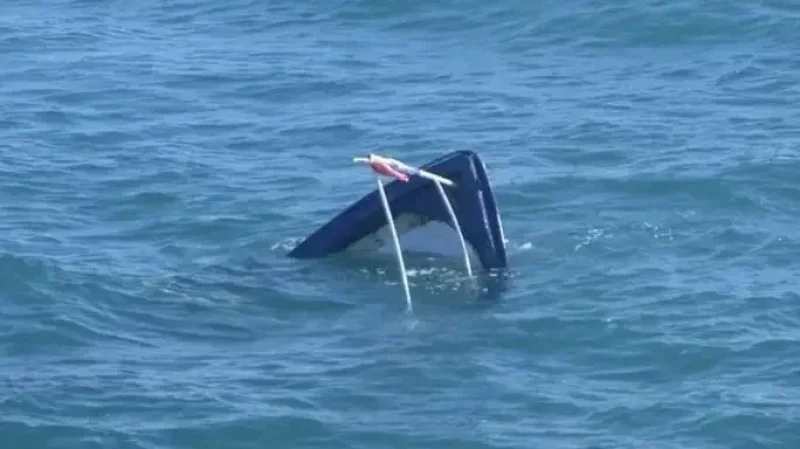 وفاة بحّارَيْن إثر غرق مركب صيد.. والبحث جارٍ عن ثالث