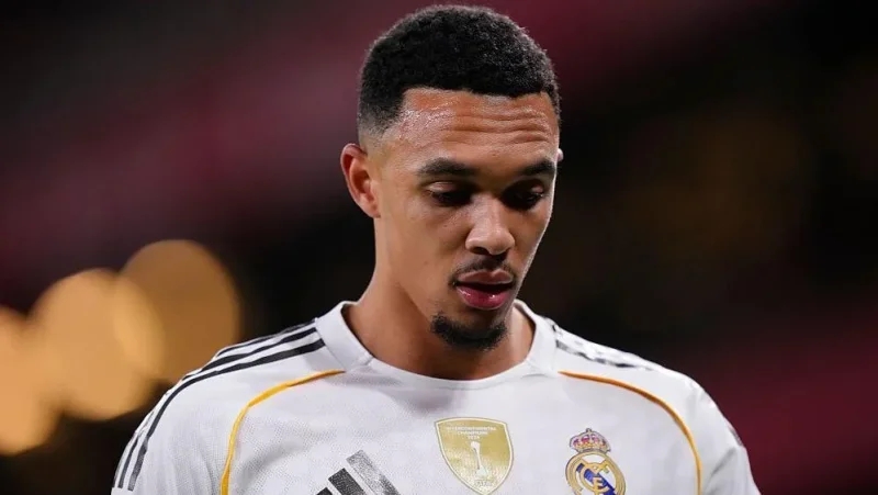 Real Madrid: Alexander-Arnold absent deux mois...
