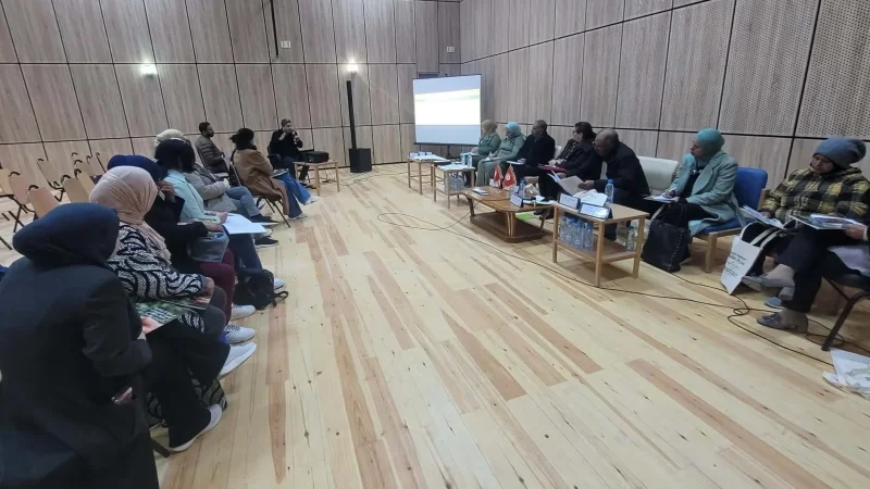 سيدي بوزيد: المطالبة بتفعيل المرسوم عدد 4 لحماية العاملات الفلاحيات