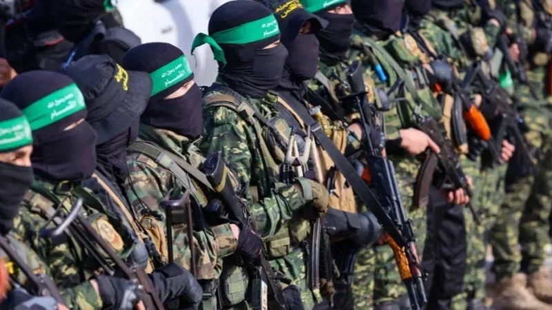 قيادي في حماس: الحركة مستعدة لمناقشة تجميد أسلحتها أو تخزينها