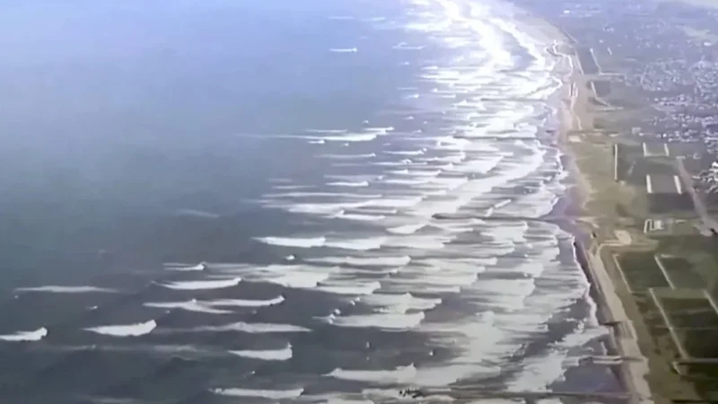 Japon: Alerte au tsunami...