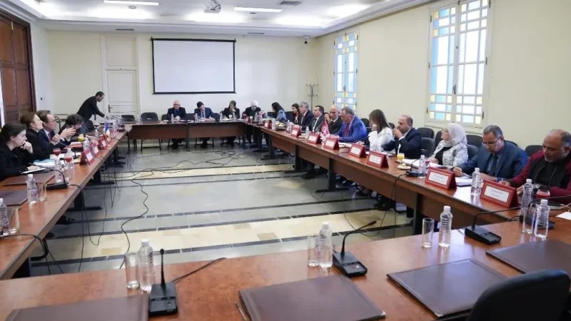 جلسة عمل مع رئيس لجنة العلاقات الخارجية بالجمعية الوطنية الفرنسية