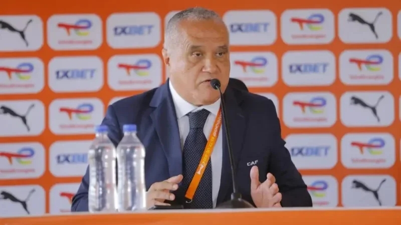 شاهد على كأس أفريقيا منذ 1994.. الاتحاد الإفريقي يحتفي بمنذر الشواشي