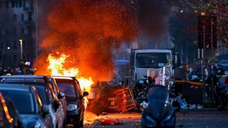 اشتباكات عنيفة بين مُشجعي جنوة وإنتر ميلان خارج الملعب والشرطة تتدخّل