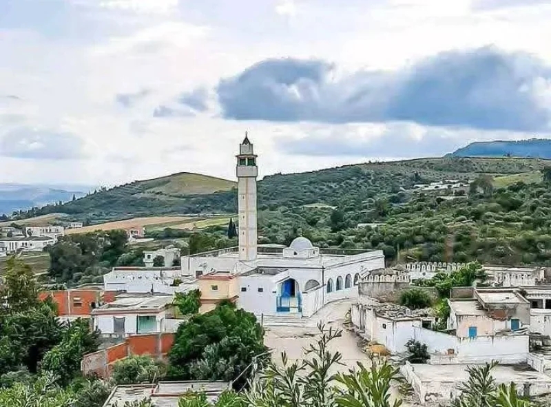 سكان بلطة بوعوان يطالبون بتحسين البنية التحتية وصيانة معالم المدينة