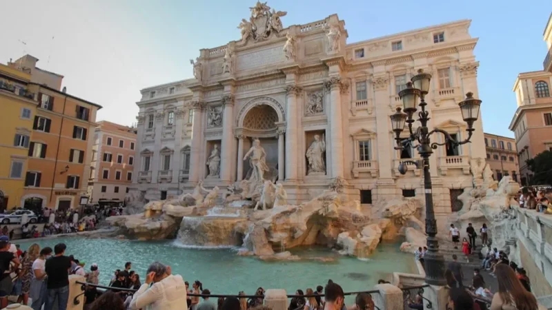 Italie: Il faudra désormais payer pour approcher la fontaine de Trevi