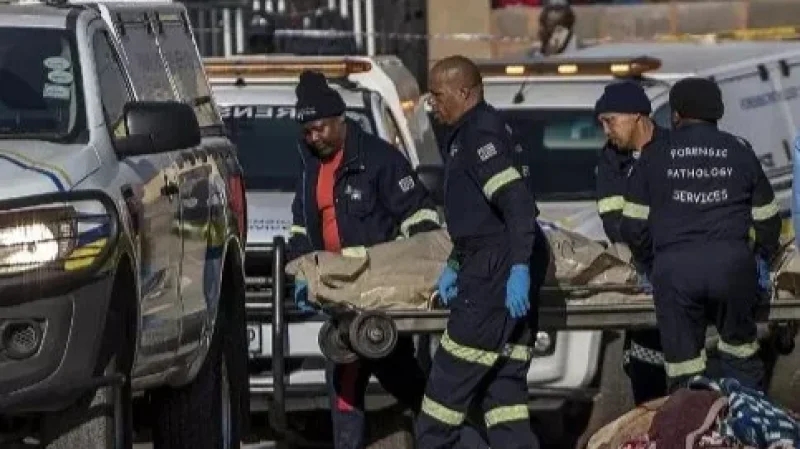 مقتل 9 أشخاص وإصابة 10 في إطلاق نار في جنوب أفريقيا