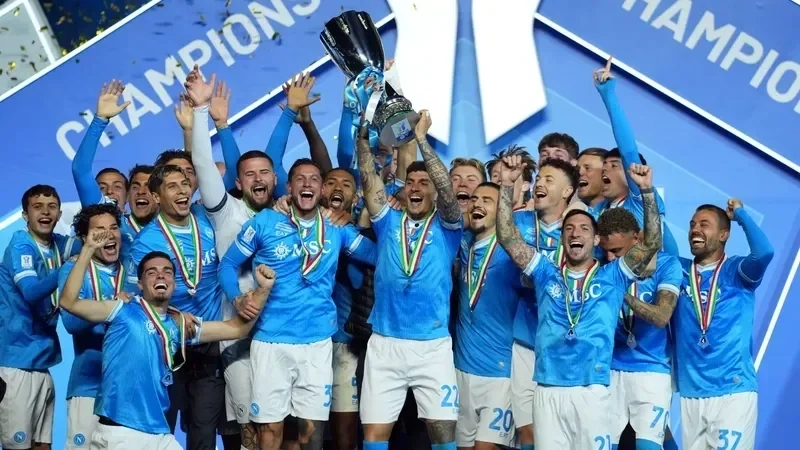 Supercoupe d'Italie: Naples sacré...
