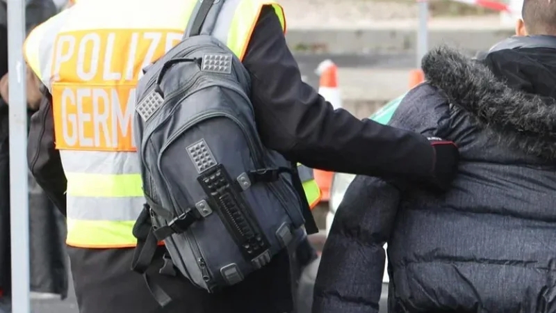 ألمانيا تعلن ترحيل سوري إلى بلاده للمرة الأولى منذ العام 2011