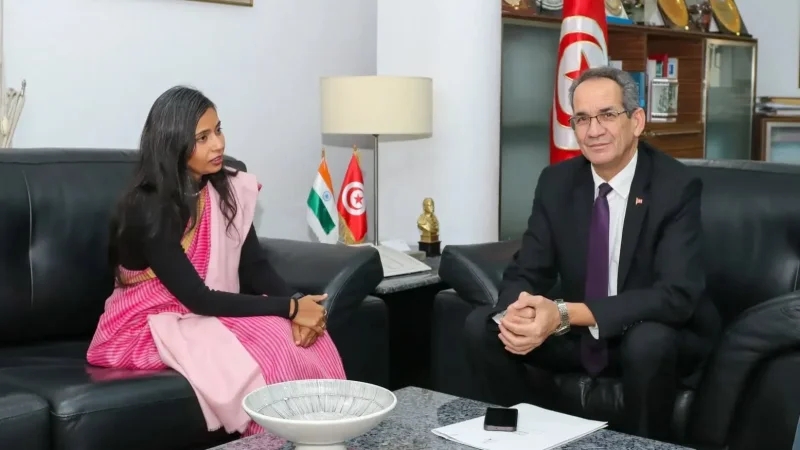 تعليم عالي..تعزيز التعاون والشراكة الأكاديمية والعلمية بين تونس والهند