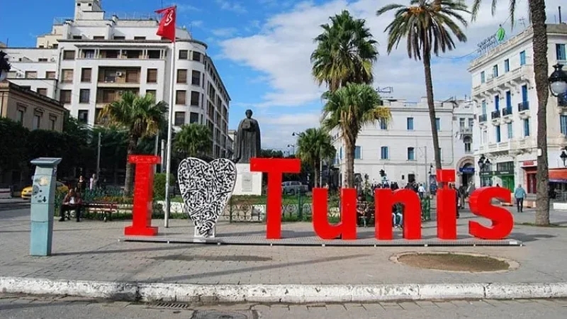 العائدات السياحية تناهز 7.9 مليار دينار الخميس