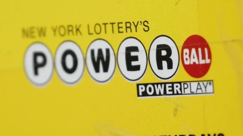 أمريكي يفوز بـ 1,81 مليار دولار في مسابقة اليناصيب