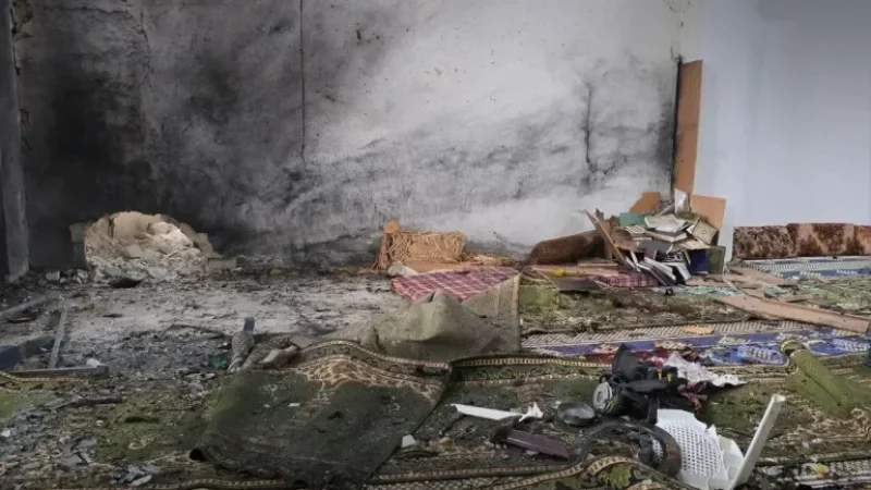 سوريا: ارتفاع حصيلة قتلى انفجار مسجد حمص إلى 8