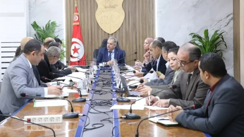 جلسة لمتابعة المشاريع الشبابية والرياضية المبرمجة بولاية القصرين