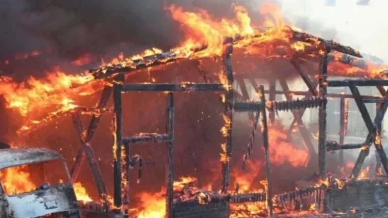 Incendie dans une maison de retraite en Indonésie...16 morts