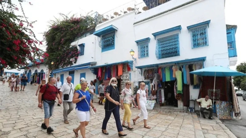 رئيس جامعة الصناعات التقليدية: 11 مليون سائح عدد مهم.. لكن دون مردودية