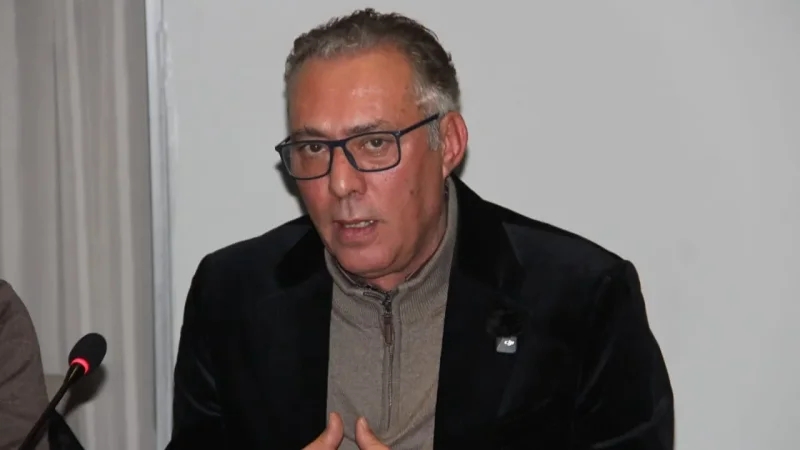 قدمها الحمامي: دراسة تكشف تحول الصحفيين لفاعلين في اقتصاد إعلامي رقمي