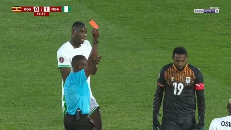 Quand l'Ouganda utilise ses trois gardiens face au Nigeria...