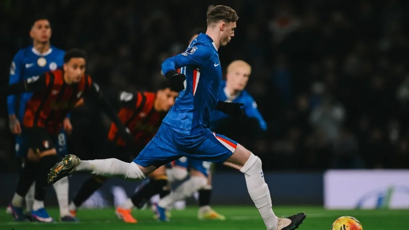 بطولة إنجلترا: تشلسي ينهي العام بتعادل مخيب