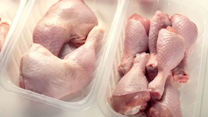 قفصة: حجز لحوم دواجن في مخزن عشوائي