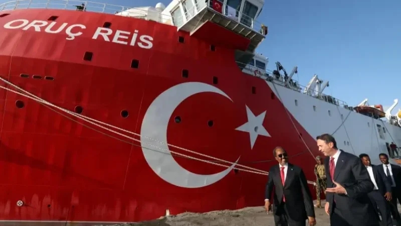 تركيا تبدأ التنقيب عن الطاقة في المياه العميقة بالصومال