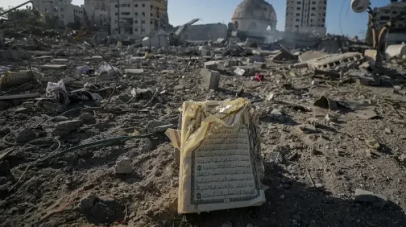 مستوطنون يقتحمون مسجدا في دير بلوط ويعبثون بمحتوياته