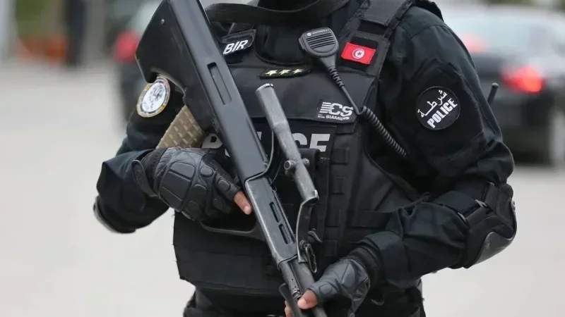 إسناد الصنف الأول من وسام الوفاء والتضحية للأمني الشهيد مروان قادري