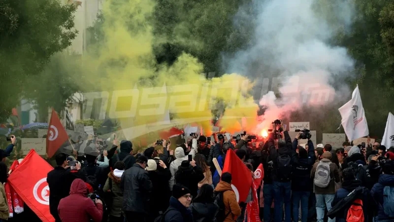 مسيرة احتجاجية في العاصمة للمطالبة بالحريات والإصلاحات