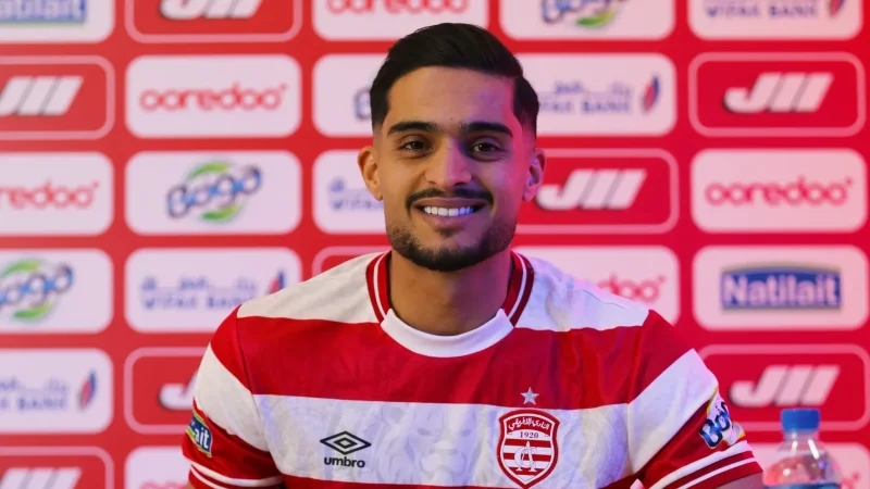 النادي الإفريقي يتعاقد رسميا مع أسامة بوقرة