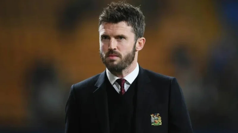 مانشستر يونايتد يُعيّن كاريك مدربا حتّى نهاية الموسم