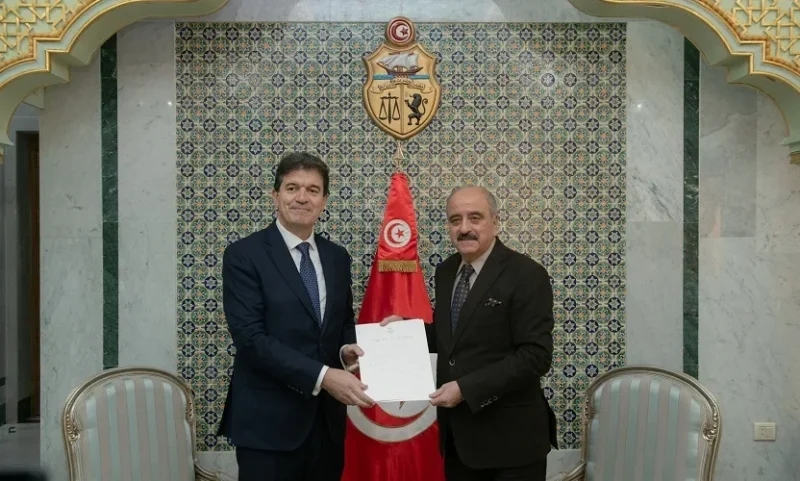 Nafti reçoit les lettres de créance du nouvel ambassadeur espagnol