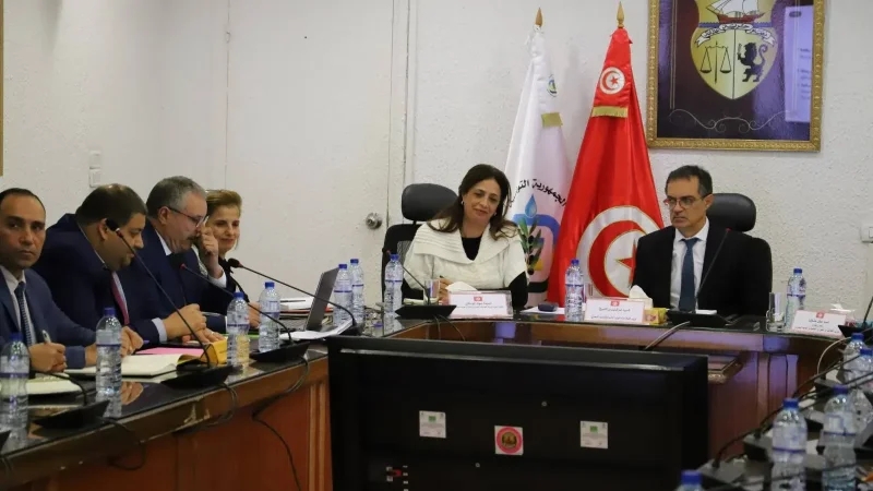 جلسة عمل في وزارة الفلاحة تنظر في واقع الإرشاد الفلاحي الميداني