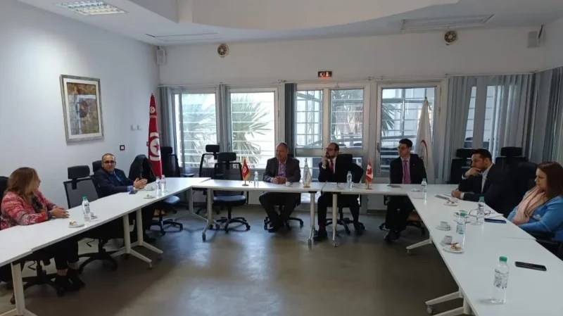 سفير كندا يزور قطب سيدي ثابت لبحث آفاق التعاون العلمي والتجاري