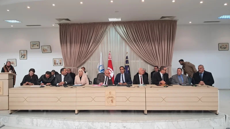 القيروان تحتضن ملتقى دعم تنافسية المؤسسات والإدماج الاقتصادي للشباب