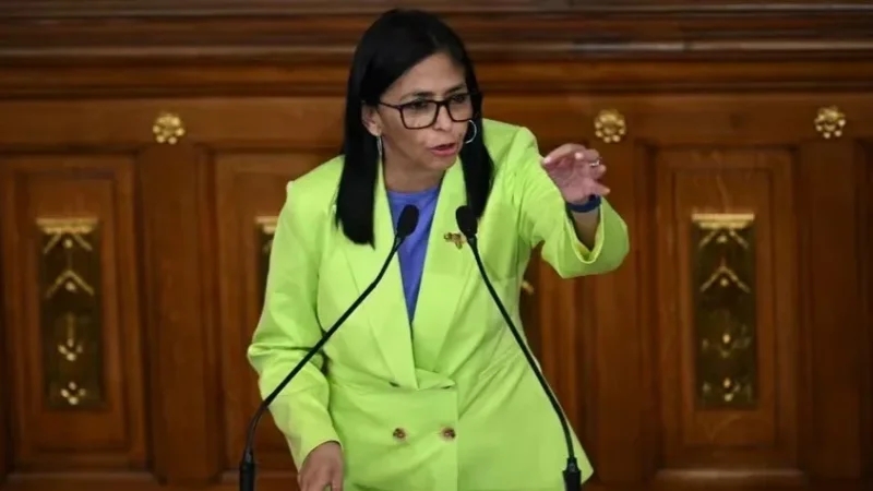 Venezuela : La présidente par intérim limoge  un proche de Maduro