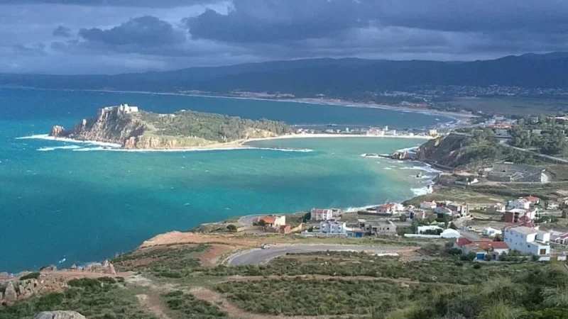 هيئة الاستثمار تُوافق مبدئيا على تجديد وتوسعة مشروع إيواء سياحي بطبرقة