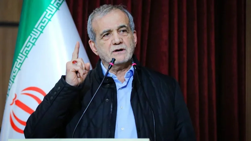 الرئيس الإيراني: الهجوم على المرشد الأعلى سيكون بمثابة إعلان حرب