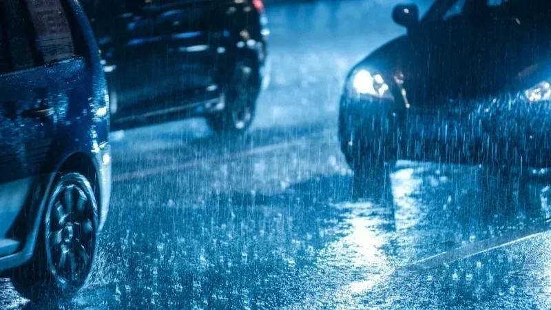 Alerte météo : pluies éparses et vents forts