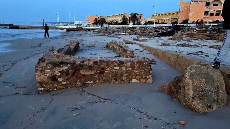 نابل: الأمطار تكشف معالم أثرية تحت الرمال والأمن يُحبط محاولات لسرقتها