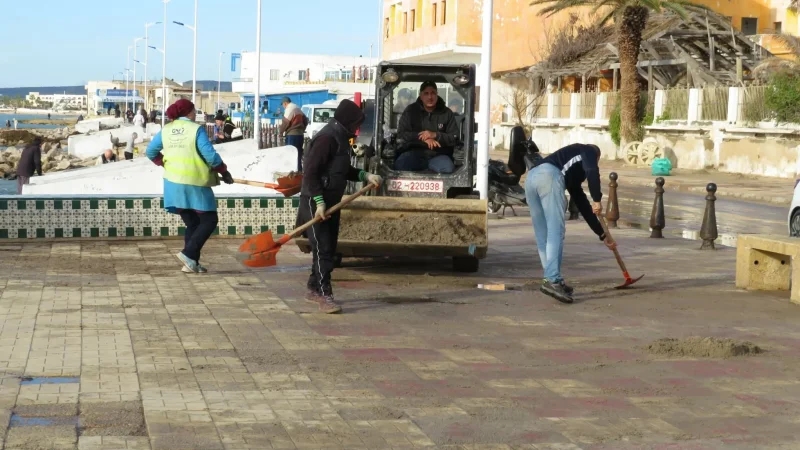 نابل: المجتمع المدني يشارك في حملة نظافة واسعة