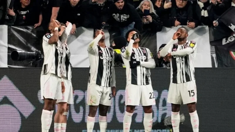 Serie A: La Juventus punit Naples et se rapproche du podium