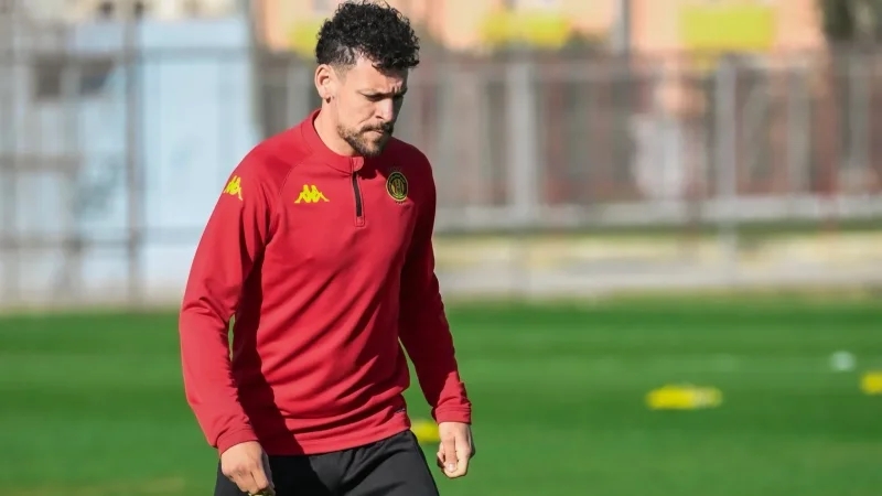 EST: Youssef Msakni de retour...en salle