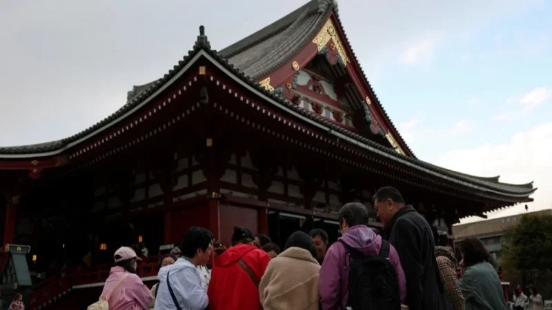 الصين تحذر مواطنيها من السفر إلى اليابان