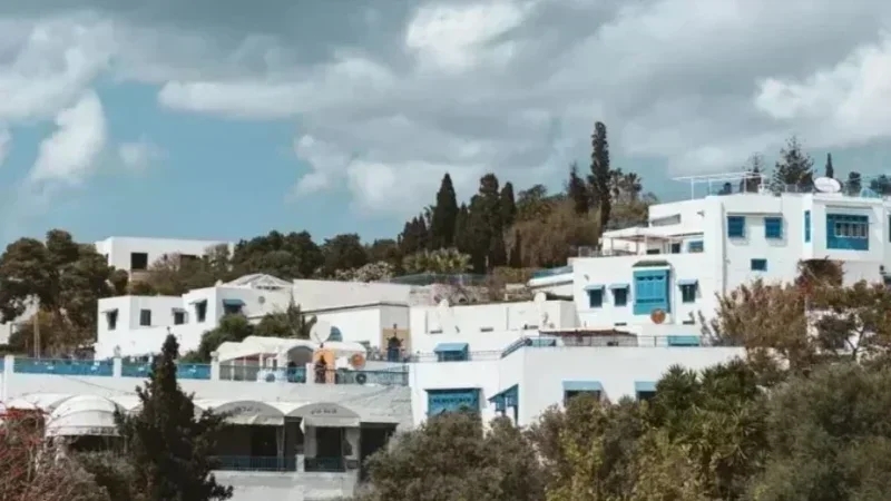 Sidi Bou Saïd : Haut-parleurs interdits