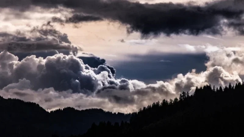 تعليق الدروس في طبرقة وعين دراهم يومي الجمعة والسبت